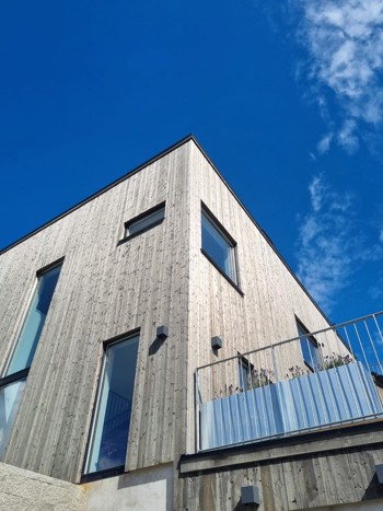 Hus med Elitfönster Original Alu 100